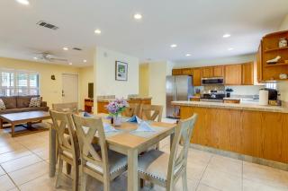 Screened Porch and Patio Group Getaway in Palm Bay! - 2