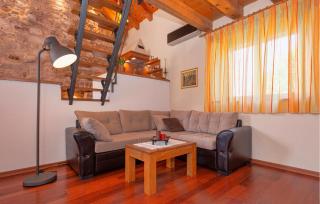 1 Bedroom Cozy Home In Rudina - 1
