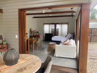 Mini Mullum Studio Retreat - 4