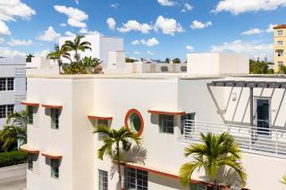 Collins Court South Beach - 9