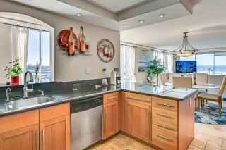 Walk to Beach Condo with Pool Access in Oceanside! - 2