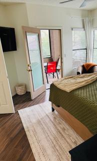 New listing all new furniture king beds in foothills 2 pools - 5