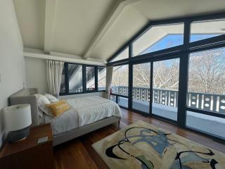 6 Acre Luxury Oak Manor 3 ensuite bedrooms - 4