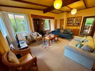 8 Leamington Street - 0