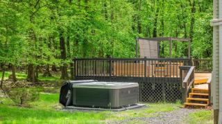 Hot Tub Firepit Foosball • Access to Private Lake Pool Penn Estate Getaway - 9