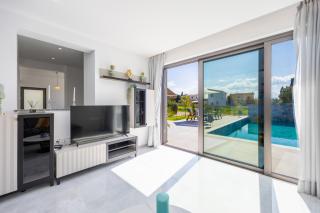 Villa Garden Sunrise and Ocean Sunset - 2