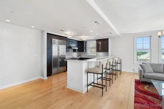 Residence 201 At The Grand - 7