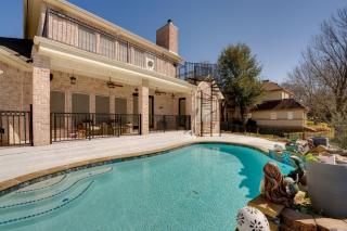 Explore Cedar Hill State Park! Apt with Pool Access - 9
