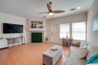 Explore Cedar Hill State Park! Apt with Pool Access - 7