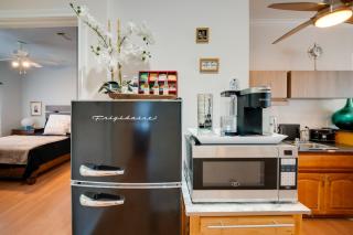 Explore Cedar Hill State Park! Apt with Pool Access - 1