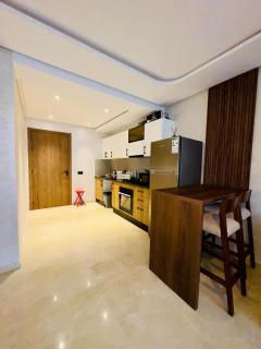 Relaxing Stay Pools, Gym & Jacuzzi - 2