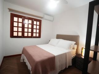 Seaside Retreat w4 Bedrooms and Pool - 2