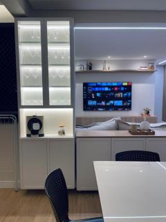 Apto espaçoso, moderno e confortável há 10 min do Moto GP e 7 min do Shooping Flamboyant - 3