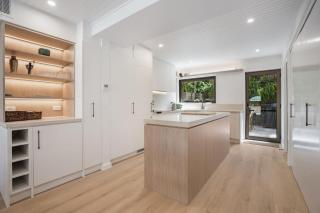 Ray St Retreat - Luxury Stay near Sunshine Beach - 8