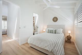 Ray St Retreat - Luxury Stay near Sunshine Beach - 7