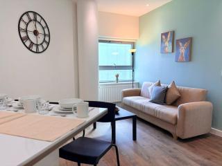 Bluebird Suites Croydon - 5
