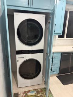 Mullins Bayfield Gardens House - 6