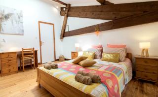 Grand gîte 190 m2 - 3 chambres pour 6 pers avec billard, jardin et barbecue - idéal familles ou 2-3 couples - proche Canal du Midi - 7