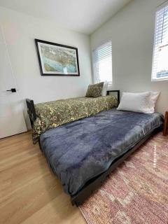 2bdrm New Build in Central Location - 5