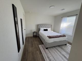 Spacious 3BR Gated Duplex with Resort Amenities - 4