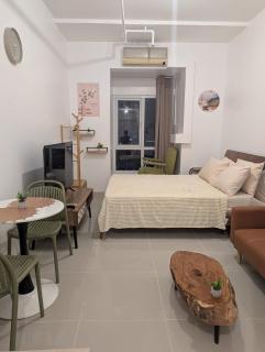 Miya's Crib D Staycation Tomas Morato Quezon city - 0