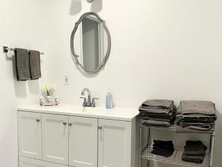 Dockside Dreamz 1 with beach and dock - 8