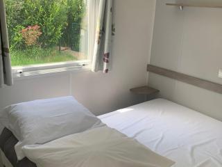 Mobil-home avec terrasse - 6 pers. - API-1-52-1996 - 9