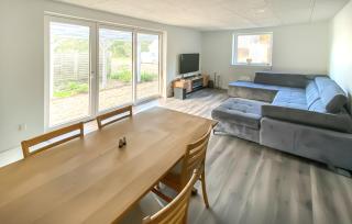 Amazing Home In Glesborg With Wifi - 9