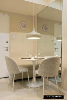 Beautiful Minimalist 2BR Condo Near LRT 2 - 4