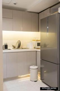 Beautiful Minimalist 2BR Condo Near LRT 2 - 7