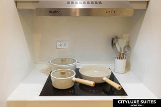 Beautiful Minimalist 2BR Condo Near LRT 2 - 8