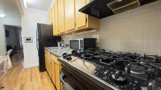 Charming 2BR in Harlem, Steps from Central Park! - 1