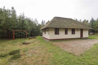 Holiday Home With Thatched Roof And Calm - 3