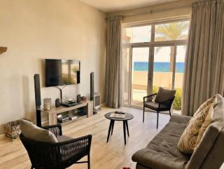 Vineta Seafront Villa - 4