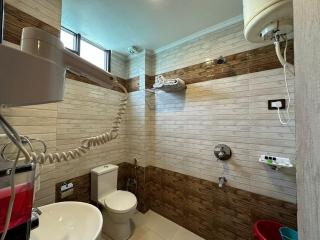 King Castle Mcleodganj-centrally heated and air cooled- Near MALL Road - Free Parking - 3