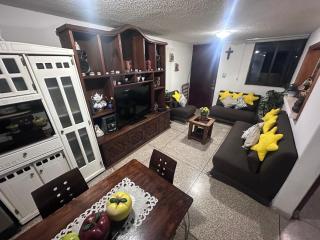 Habitación privada en departamento habitado, IDEAL para venir a conciertos, y a 15 minutos caminando del Estadio GNP, del Palacio de los Deportes, del Autódromo y del Metro Velódromo - 4