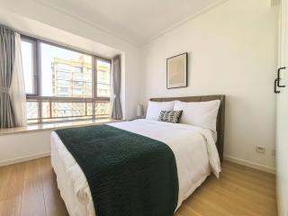 Tyms 3BR 2BA Serviced Residence Yucui Garden Shanghai - 1