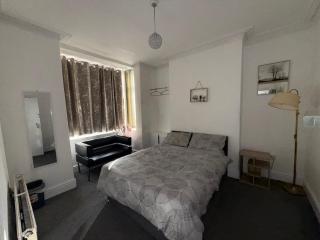 Comfortable Rooms Near Manchester City Centre - 0