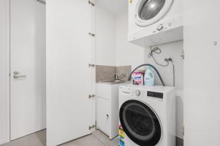 Lyneham 1BR Escape w Parking, Gym n WiFi Near ANU - 1