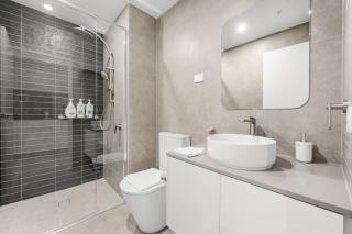 Lyneham 1BR Escape w Parking, Gym n WiFi Near ANU - 4