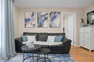 3BR Welcoming Home close to Central Park - 5