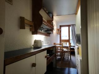 Résidence Belles Challes - Studio 4 personnes à Arc 1800 skis aux pieds et proche des commerces dans le village du Charvet MAE-1952 - 9