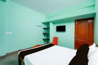 Hotel O Whites INN - 5