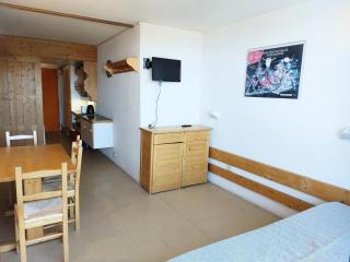 Résidence Belles Challes - Studio 4 personnes à Arc 1800 skis aux pieds et proche des commerces dans le village du Charvet MAE-2135 - 9