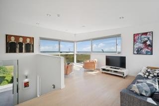 Peka Peka Beach House - Waikanae Holiday Home - 7