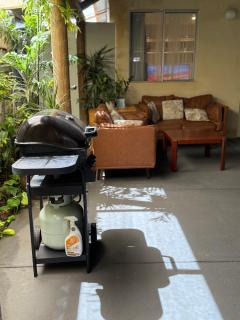 Cosy, private guest house with pool and private parking - 7