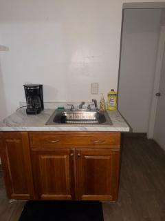 Downtown Taylor Room 4 - 2