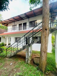 Heaven Beach Villa Alleppey - 1