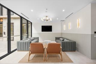 Lyneham Modern 1BR Escape w Gym, WiFi n Parking - 3