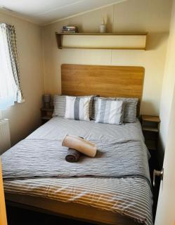 Dixons Den Hot Tub - 3